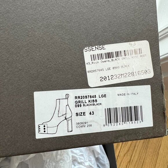 Rick owens grill kiss boot in black leather - Picture 7 of 7